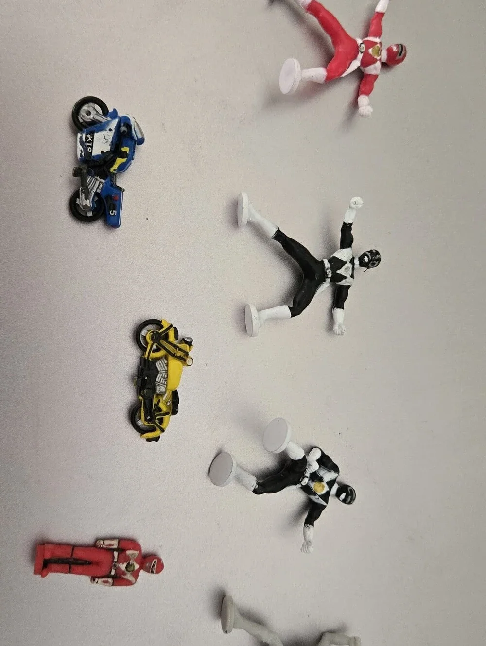 8 Power Ranger Micro Machine 4 Rangers 2 Motorcycles & 2 Evil Putty Patrol Figrs